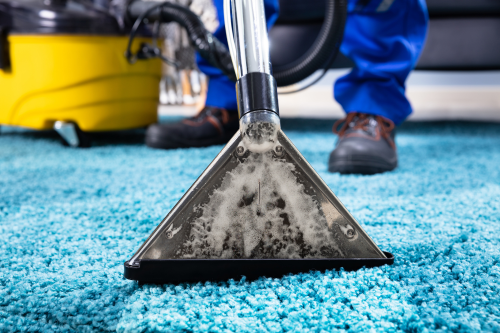 Carpet cleaning tool